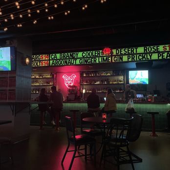 Kona's - Inside - Bars Near Me - San Francisco, California