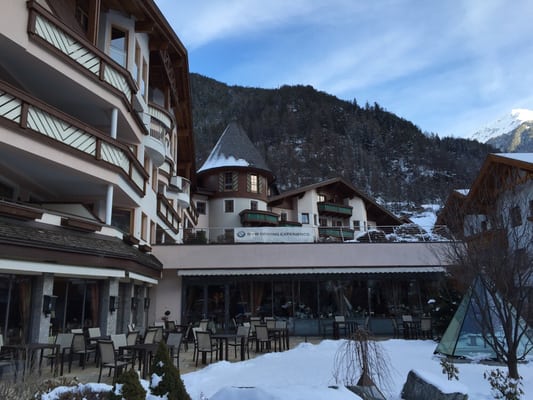 Hotel Das Central - Alpine . Luxury . Life by null