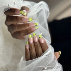 Modern Nails Lounge Spa
