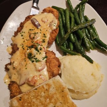 The Rouxpour - Baybrook - Fried Chicken - Cajun/Creole Near Me - Friendswood, Texas The Rouxpour - Baybrook - Fried Chicken - Cajun/Creole Near Me - Friendswood, Texas