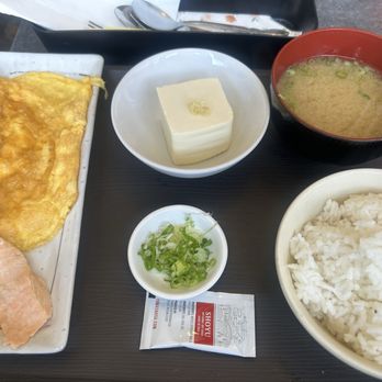 Marulilu Cafe - Japanese breakfast set with salmon - Cafes Near Me - Vancouver, British Columbia Marulilu Cafe - Japanese breakfast set with salmon - Cafes Near Me - Vancouver, British Columbia