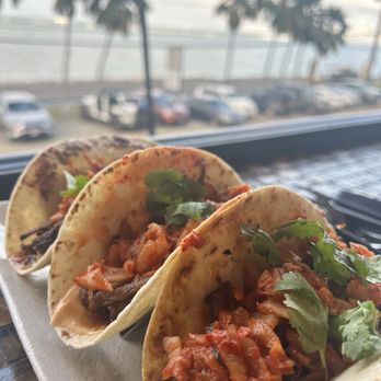 The Crouching Lion - Brisket tacos with Kim Chee - Beer Bar Near Me - Kaaawa, Hawaii