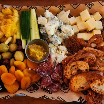 Stowe Cider - The chesse , olives , fruit , Crackers & vegetables for $22 - Cideries Near Me - Stowe, Vermont