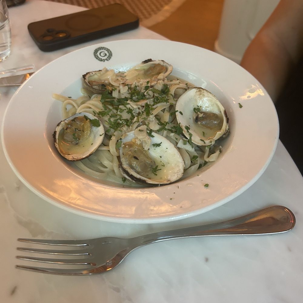 Giulietta - LInguine Vongole. - Italian Near Me - New York, New York Giulietta - LInguine Vongole. - Italian Near Me - New York, New York