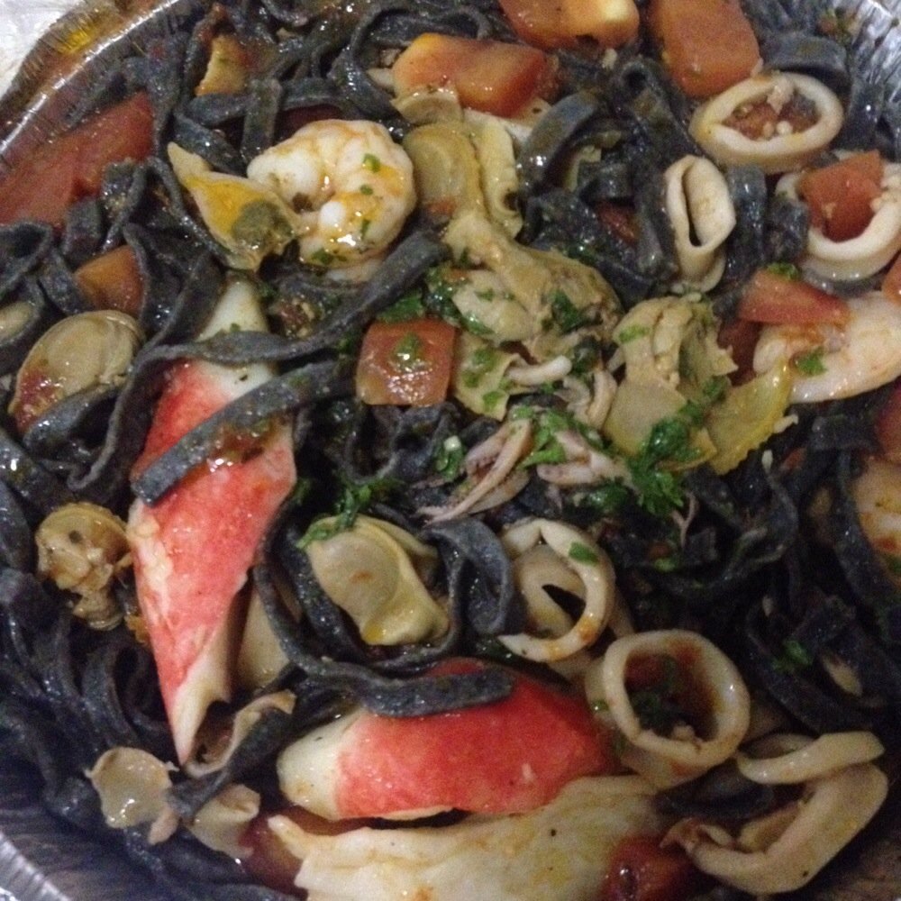 Louie's Pizza - Seafood Black Linguine! - Italian Near Me - Elmhurst, New York