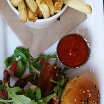 Eureka! - Napa Fig Burger - American Near Me - Indian Wells, California