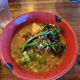 Flying V Harvest* Ramen Vegetarian and delicious! Flying V Harvest* Ramen Vegetarian and delicious!