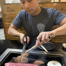 Cutting the galbi