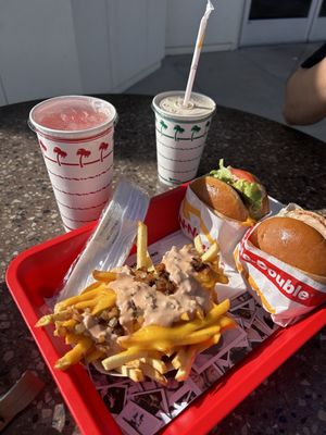 In-N-Out Burger by null