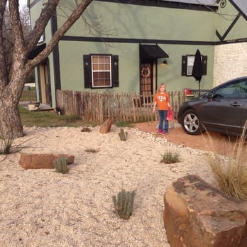 Absolute Charm - Outside view - Bed & Breakfast Near Me - Fredericksburg, Texas