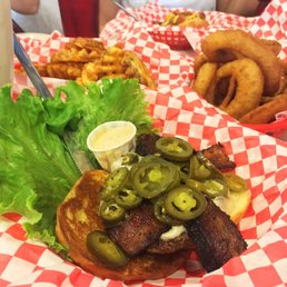 Spicy Snuffy 's Burger