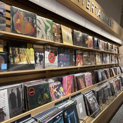 Barnes & Noble