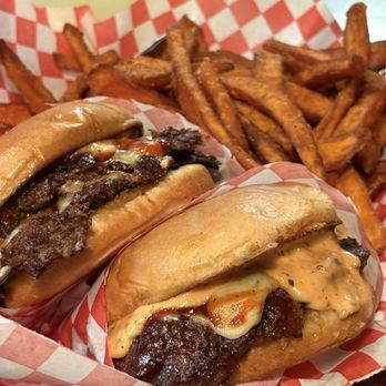 Spread Please - Burgers Near Me - El Segundo, California