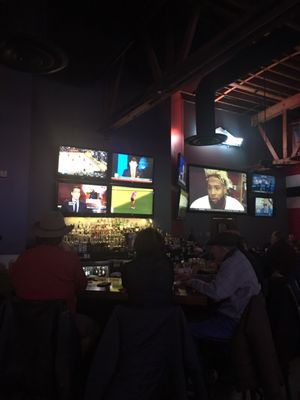 JL's Pizza and Sports Bar by null