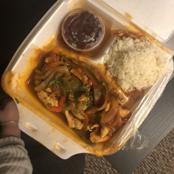 Jalepeno Grill - a takeout box with rice, chicken, and vegetables - Salvadoran Near Me - Hempstead, New York Jalepeno Grill - a takeout box with rice, chicken, and vegetables - Salvadoran Near Me - Hempstead, New York
