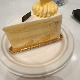 Mango cake