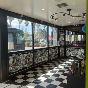 Rad Coffee  - Coffee & Tea Near Me - Long Beach, California
