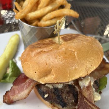Lone Oak Grill - Bacon Blue Burger - Burgers Near Me - Eagan, Minnesota