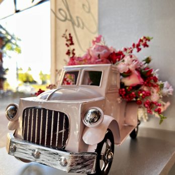 Chant’el Cafe - Lovely decor in this place, they pay attention to the smallest details! - Cafes Near Me - Folsom, California