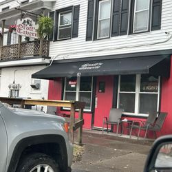 Groff's Tavern - Outside