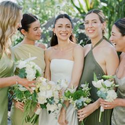 The Chapter of Love - Modern Hawaii Wedding Design
