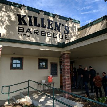 Killen's Barbecue - Front entrance - Barbeque Near Me - Pearland, Texas
