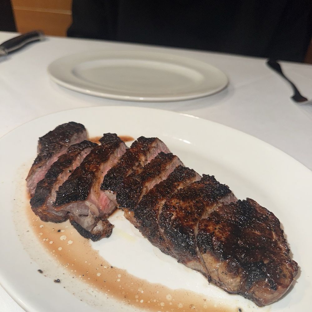 Del Frisco's Grille - Steak - New American Near Me - Hoboken, New Jersey