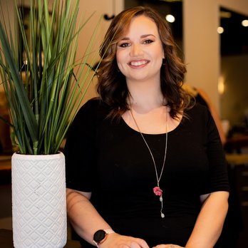 Salon at the Crossing - master Color Artist Elizabeth. 5 years at Salon at the Crossing. - Hair Salons Near Me - Indianapolis, Indiana Salon at the Crossing - master Color Artist Elizabeth. 5 years at Salon at the Crossing. - Hair Salons Near Me - Indianapolis, Indiana