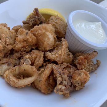 Bronte Boathouse - Kentucky Fried Calamari - Bars Near Me - Oakville, Ontario