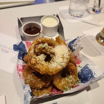 Gordon Ramsay Burger Las Vegas - Onion rings w/house made ranch and house made chipotle ketchup - Burgers Near Me - Las Vegas, Nevada Gordon Ramsay Burger Las Vegas - Onion rings w/house made ranch and house made chipotle ketchup - Burgers Near Me - Las Vegas, Nevada