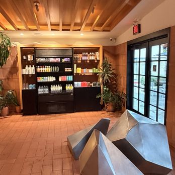 Alfred Coffee - Inside - Coffee & Tea Near Me - Malibu, California