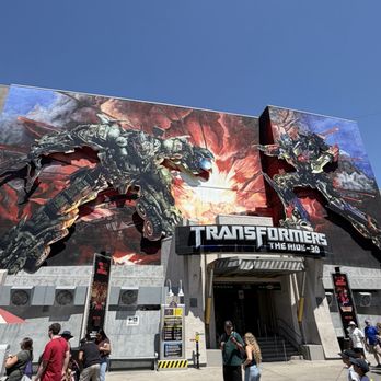 Transformers: The Ride - 3D - Amusement Parks Near Me - Universal City, California Transformers: The Ride - 3D - Amusement Parks Near Me - Universal City, California