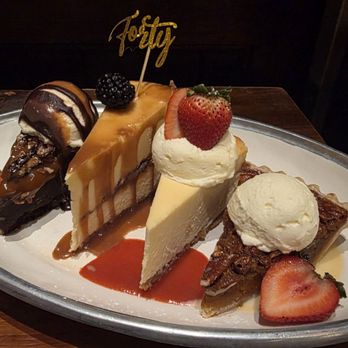 Pappadeaux Seafood Kitchen - Good looking dessert that I'll have to try next time - Seafood Near Me - Dallas, Texas