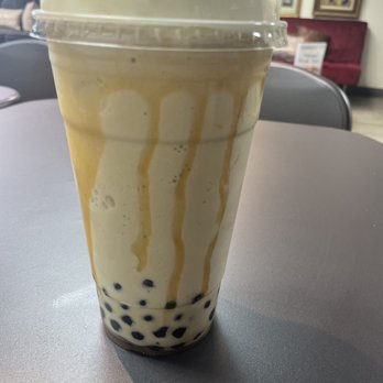 Sweet A's - I love love love there chocolate caramel shake with boba and the coffee shake with boba really cool book store as well - Bookstores Near Me - Pittsburg, California