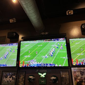 The Draft - Lots of tv's. - Chicken Wings Near Me - Oceanside, California