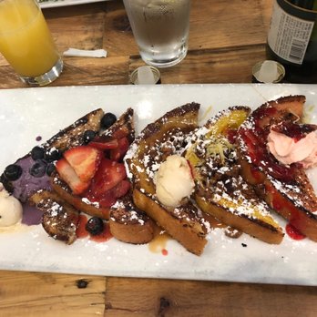 Batter & Berries - French Toast flight: Blueberry, Strawberry, Caramel, Lemon, Blood Orange - Breakfast & Brunch Near Me - Chicago, Illinois Batter & Berries - French Toast flight: Blueberry, Strawberry, Caramel, Lemon, Blood Orange - Breakfast & Brunch Near Me - Chicago, Illinois