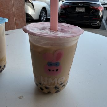 Ume Tea - Ordered the [UMe] Brown Sugar Boba Premium Oolong Milk Tea and it was pretty good! The workers were helpful when finding my order. - Bubble Tea Near Me - Milpitas, California
