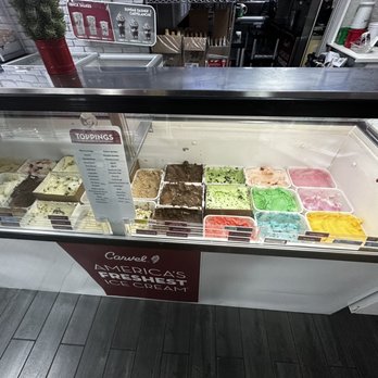 Carvel - Desserts Near Me - Stamford, Connecticut