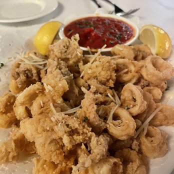La Petite Auberge - Calamari - French Near Me - Fredericksburg, Virginia