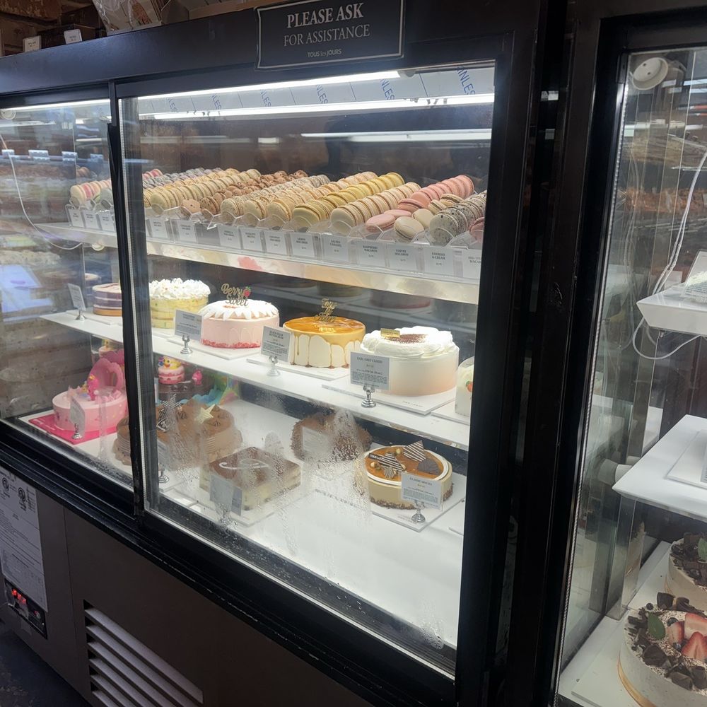 Tous Les Jours - Bakeries Near Me - Glenview, Illinois Tous Les Jours - Bakeries Near Me - Glenview, Illinois
