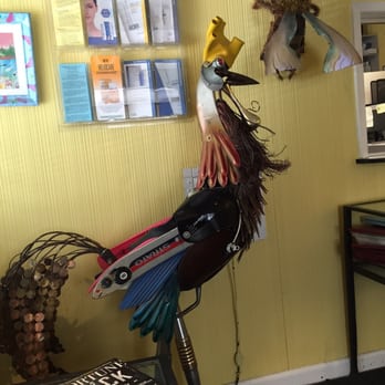 Bernhardt Mark MD - Awesome artistic creations in the waiting room! - Dermatologists Near Me - Fort Lauderdale, Florida