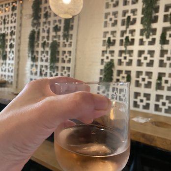 Lulu’s Winegarden - Wine Bars Near Me - Washington, DC, District of Columbia