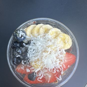 ALO Cafe Hawaii - Signature Acai Bowl (no cacao nibs, added coconut flakes) no subs were allowed. - Juice Bars & Smoothies Near Me - Honolulu, Hawaii