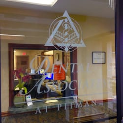 Dental Associates at Pitman - Entrance.