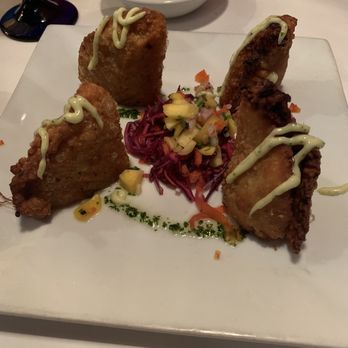 Ola Restaurant - Chicken Empanada y Mango - Latin American Near Me - Orange, Connecticut