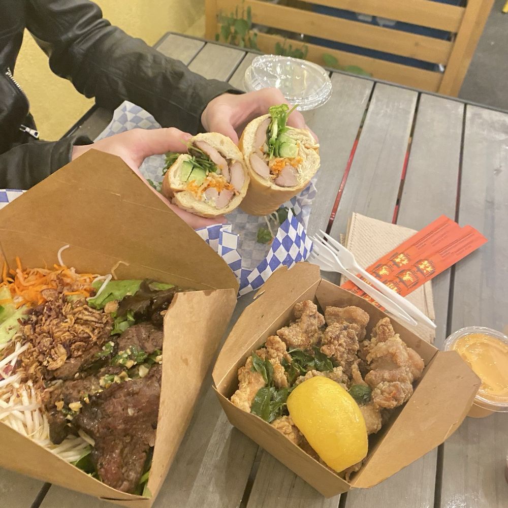 Be U - Vietnamese Near Me - Los Angeles, California