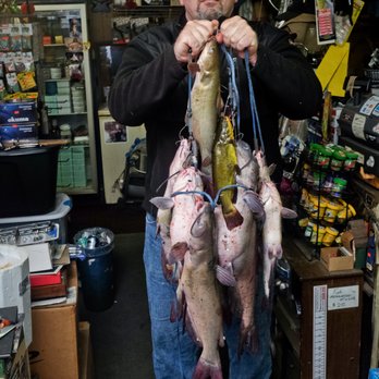 Bigreds Bait & Tackle - #BigRedsBait Bigredsbait.com - Outdoor Gear Near Me - Springfield, Illinois