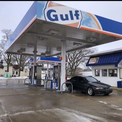 Gulf Seneca - Main entrance