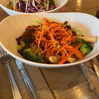 MeeT on Main - The Lovely Bowl - Comfort Food Near Me - Vancouver, British Columbia