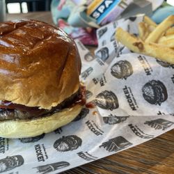 Nickel - Custom burger